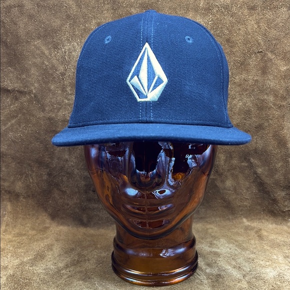 Volcom Fitted Baseball Cap - Picture 1 of 8